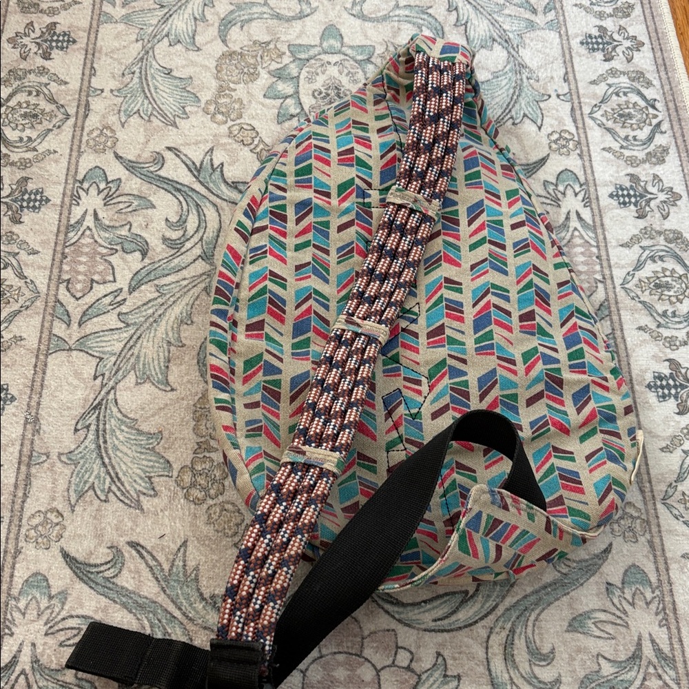 Kavu Rope Sling Bag - Picture 3 of 5